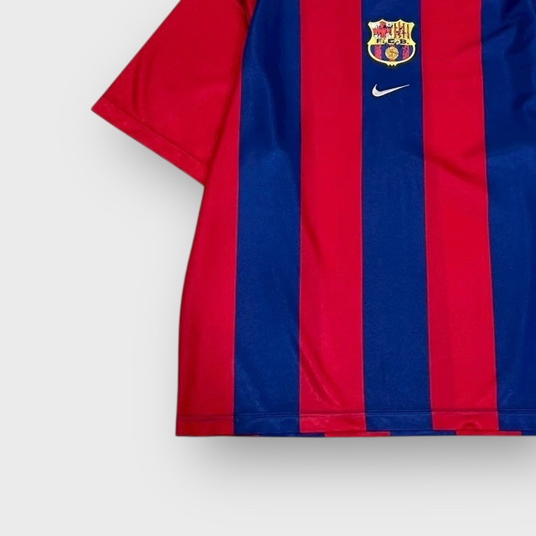 00’s “NIKE”
“FC Barcelona” team shirt