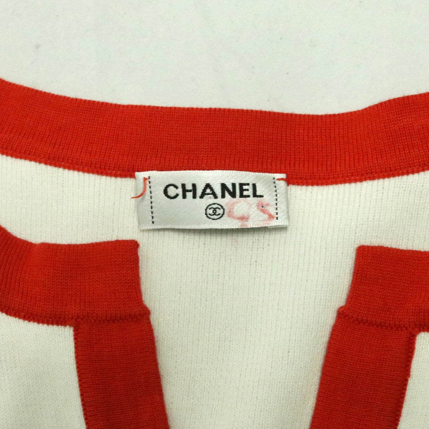 2002's "CHANEL" cotton slit neck knit
