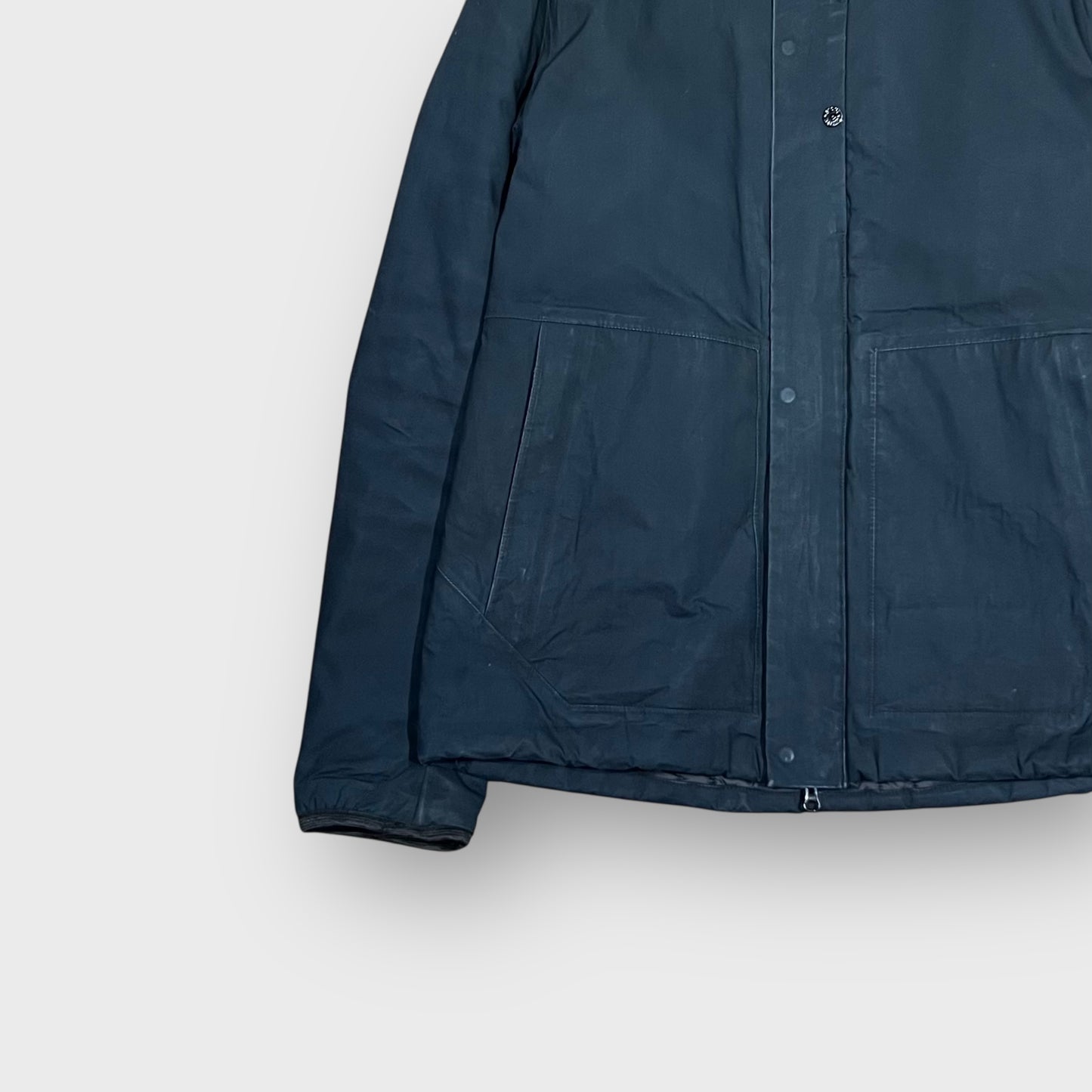 00’s “STONE ISLAND”
hi-neck hooded jacket