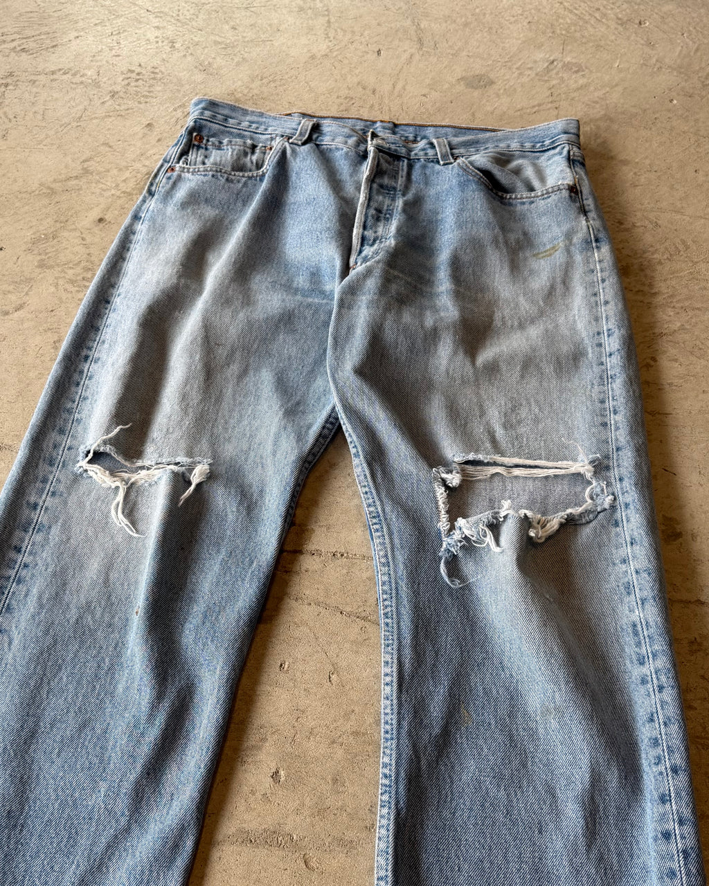 00’s Levi’s “501” damage denim pants 34×30