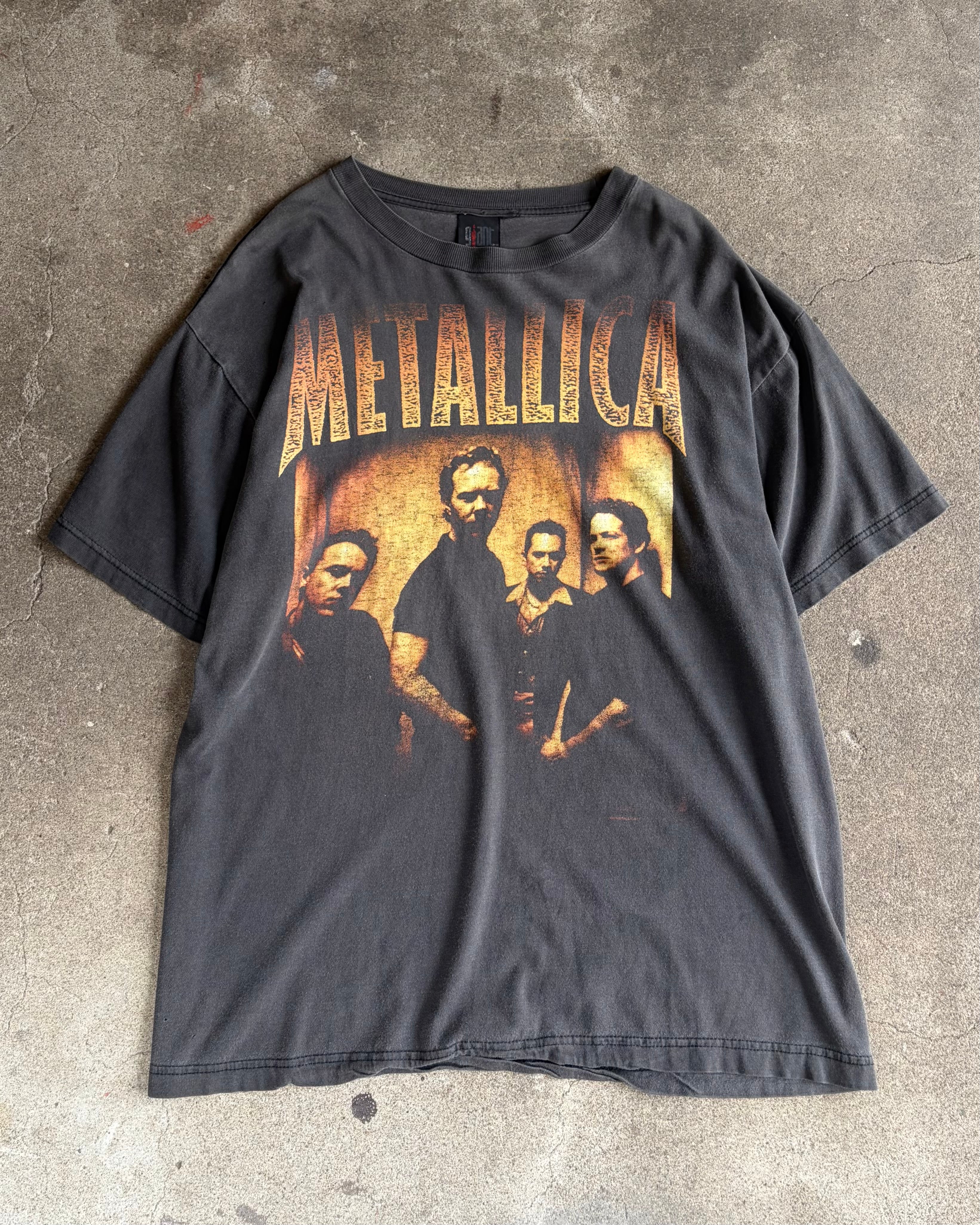 90’s METALLICA
“Summer 1998 north america tour” t-shirt large