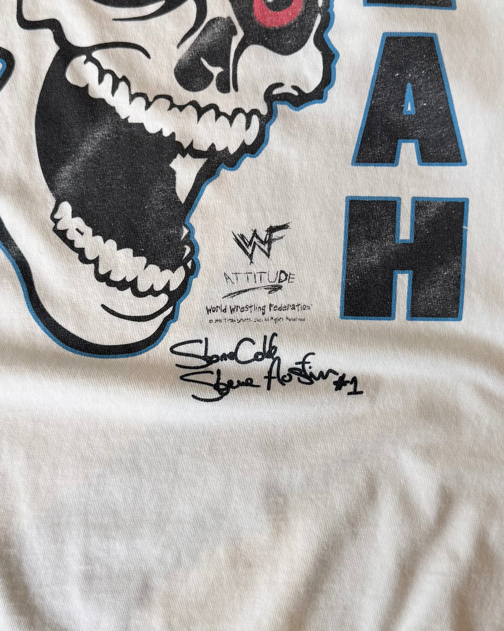 00's WWE
"stone cold" t-shirt