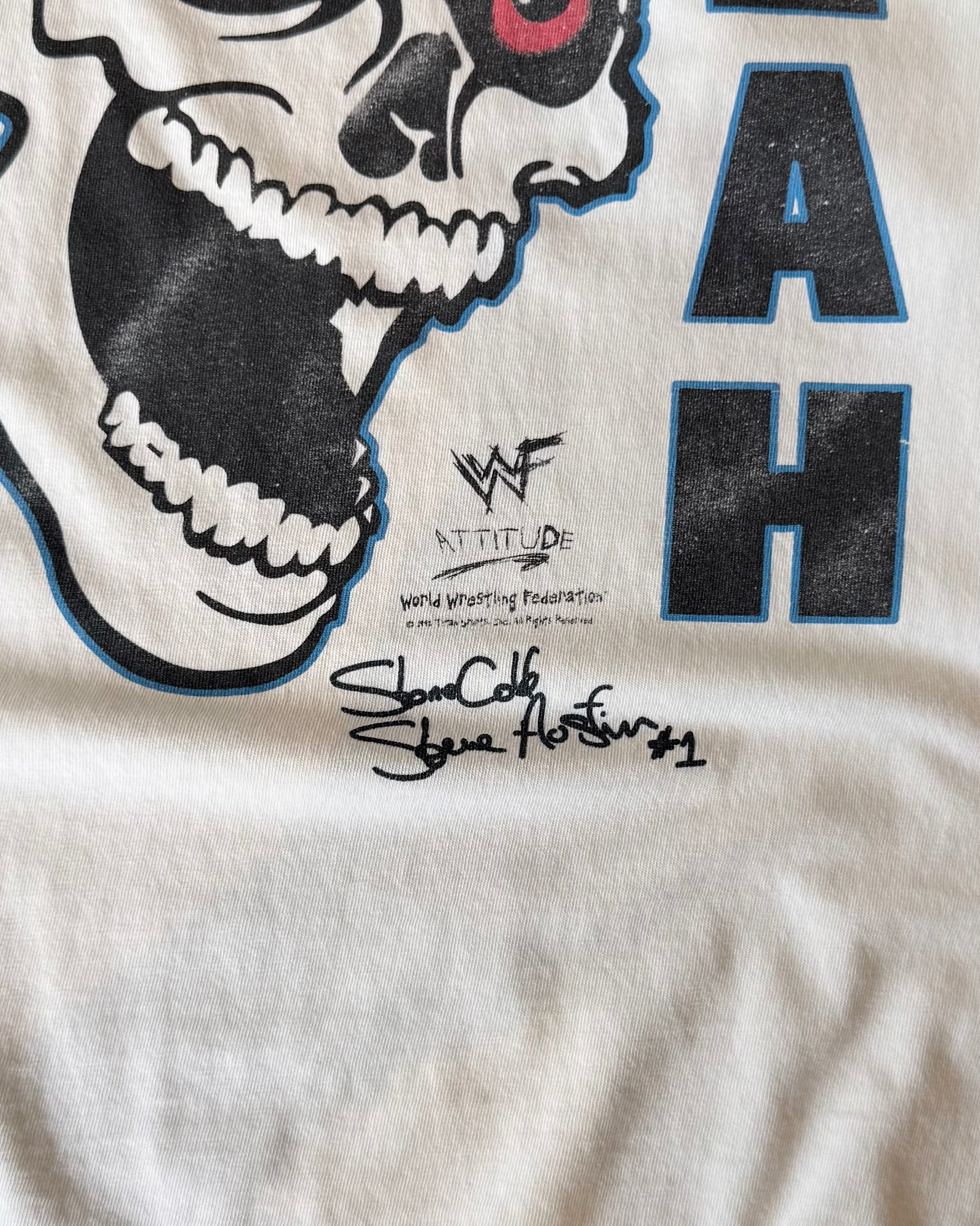 00's WWE
"stone cold" t-shirt