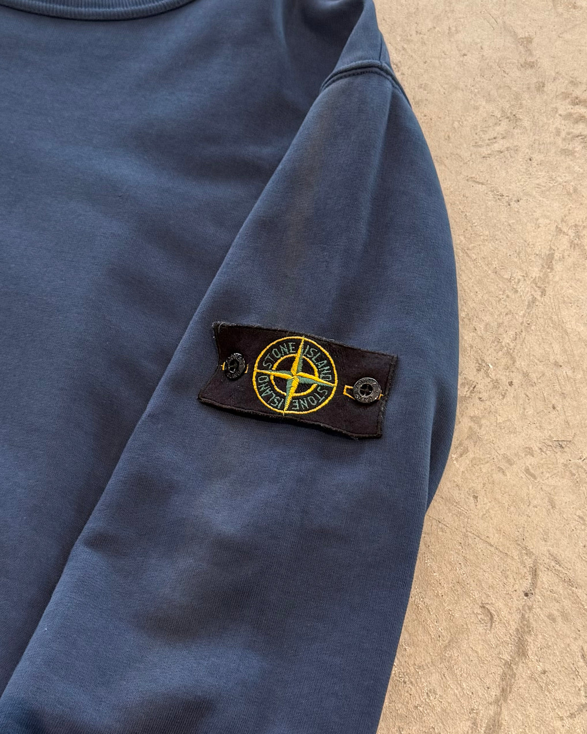 00’s “STONE ISLAND”
sweat