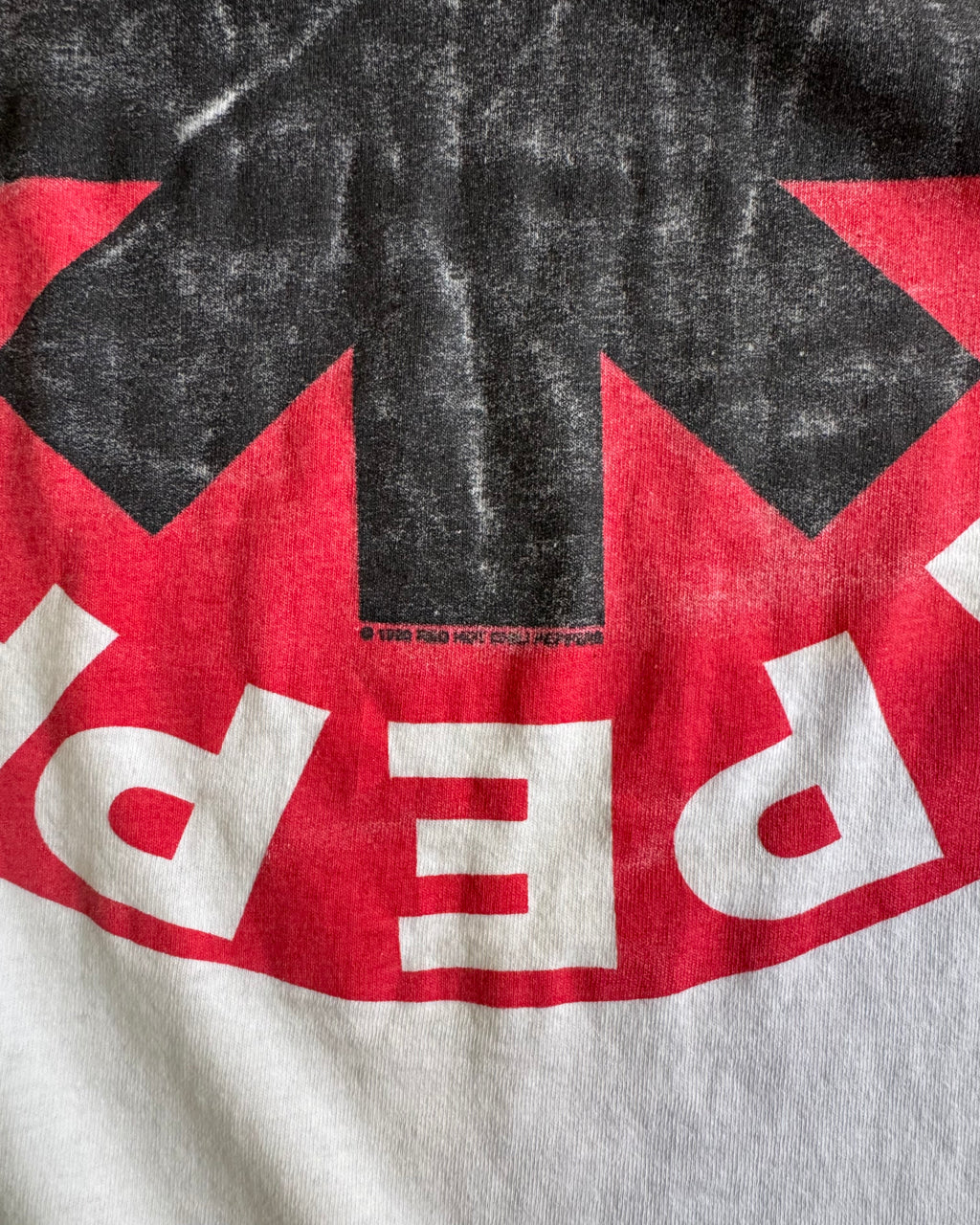 90’s “RED HOT CHILI PEPPERS”band t-shirt X-LARGE