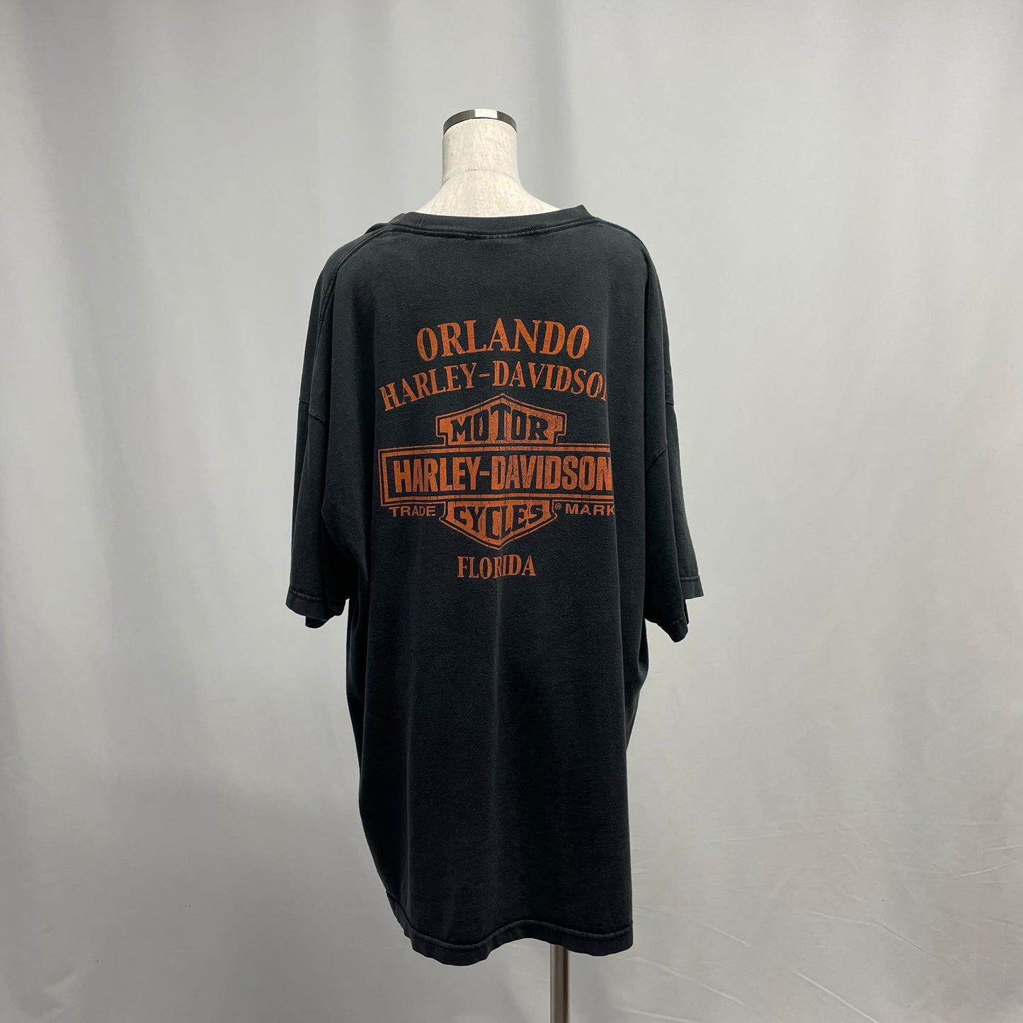 00's "Harley Davidson" pin-up girl print t-shirt