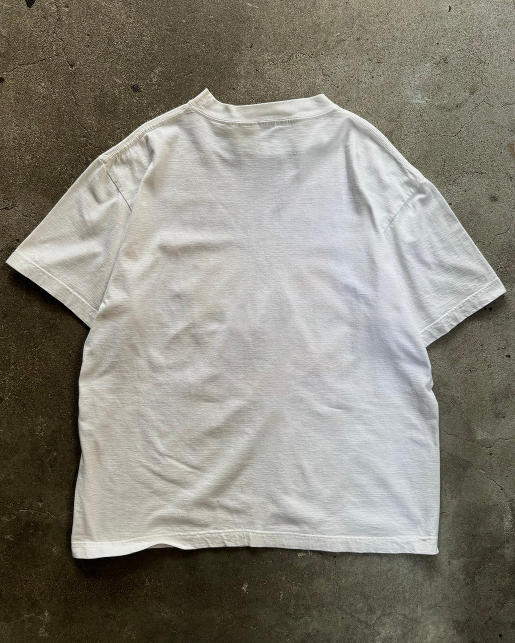 90’s PEANUTS “snoopy” t-shirt LARGE