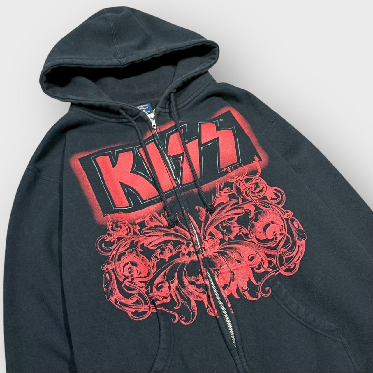 90’s “KISS”
band zip hoodie