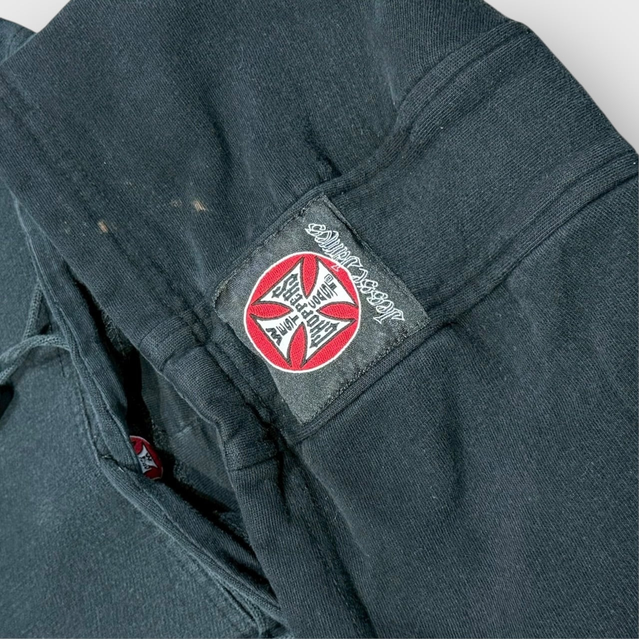 90’s-00’s “WEST COAST CHOPPERS”
pull-over hoodie