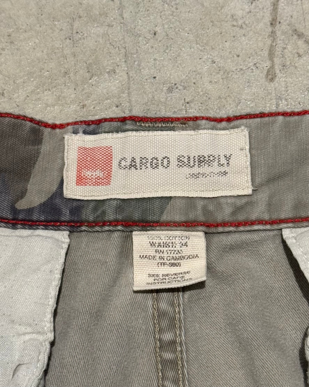00’s “MOSSIMO” camouflage cargo short pants