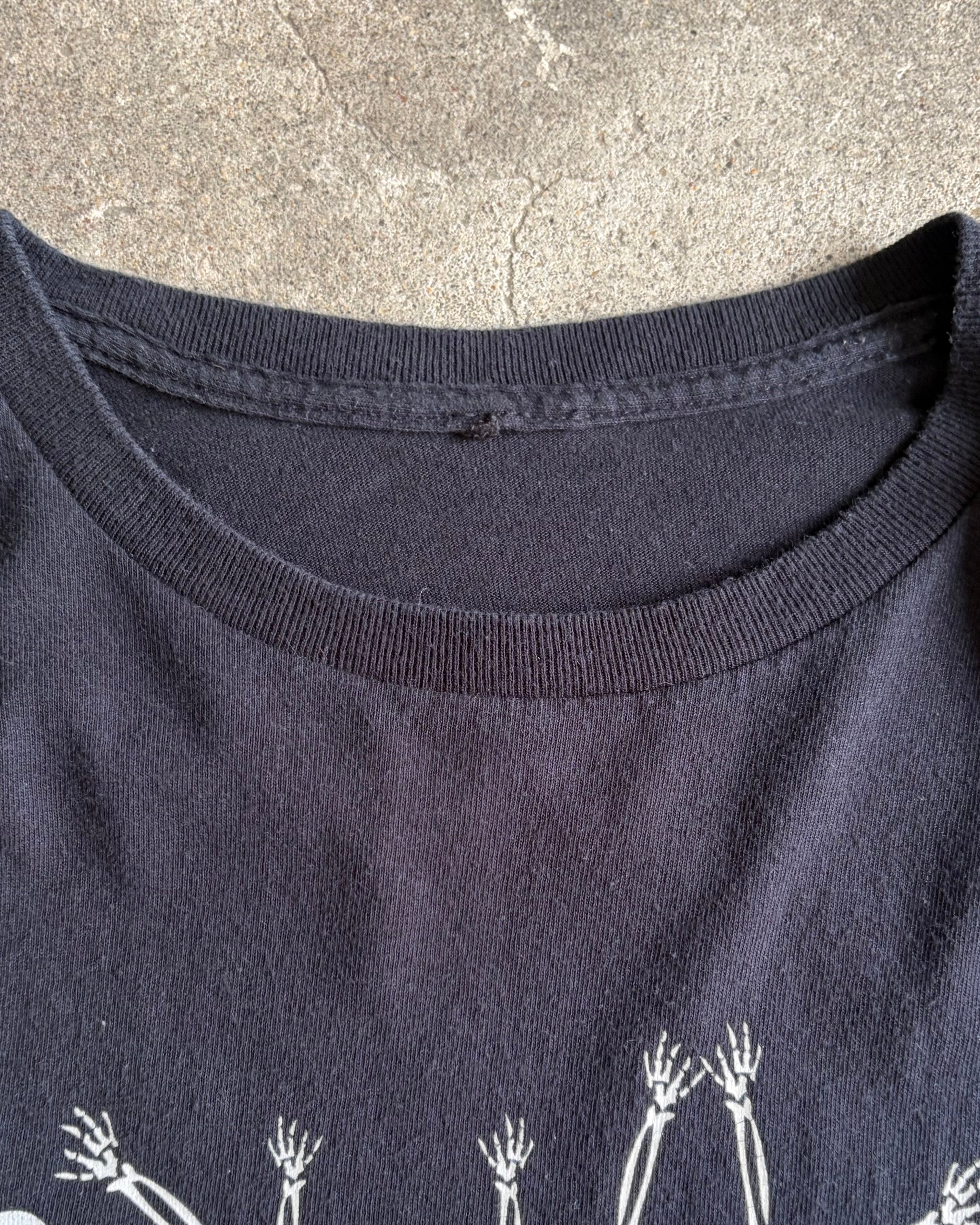 90-00’s skull graphic t-shirt
