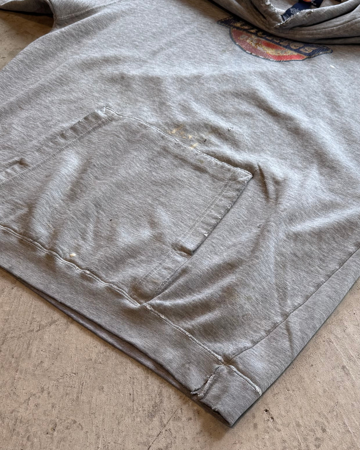 00’s “DICKIES”
faded damage pull-over hoodie LARGE