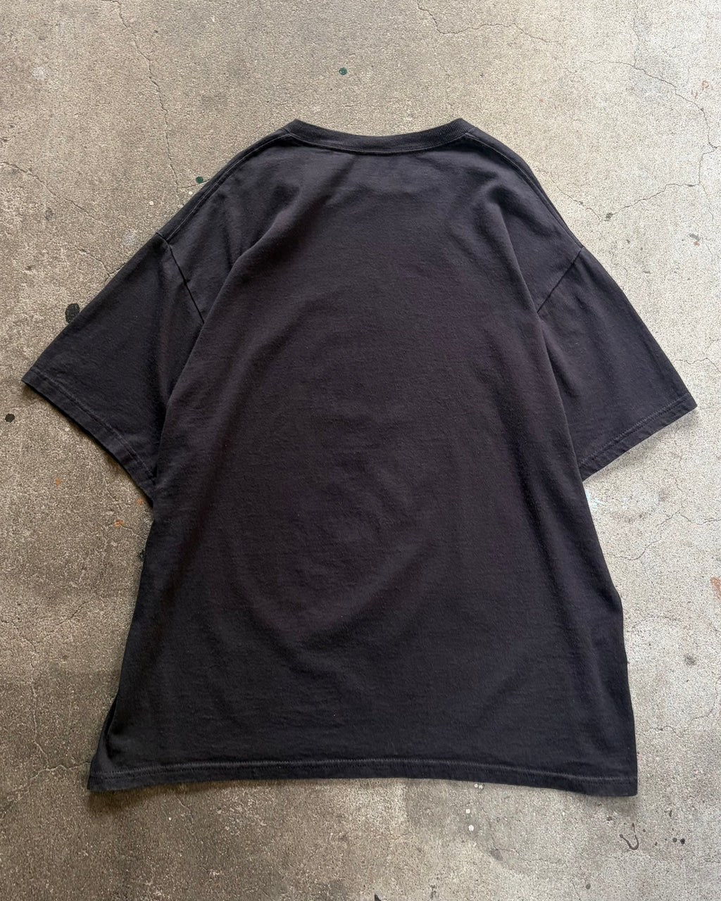 00’s The Dark Knight
“Joker” movie t-shirt large