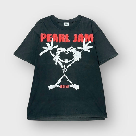 90’s “PEARL JAM”
“Alive” t-shirt