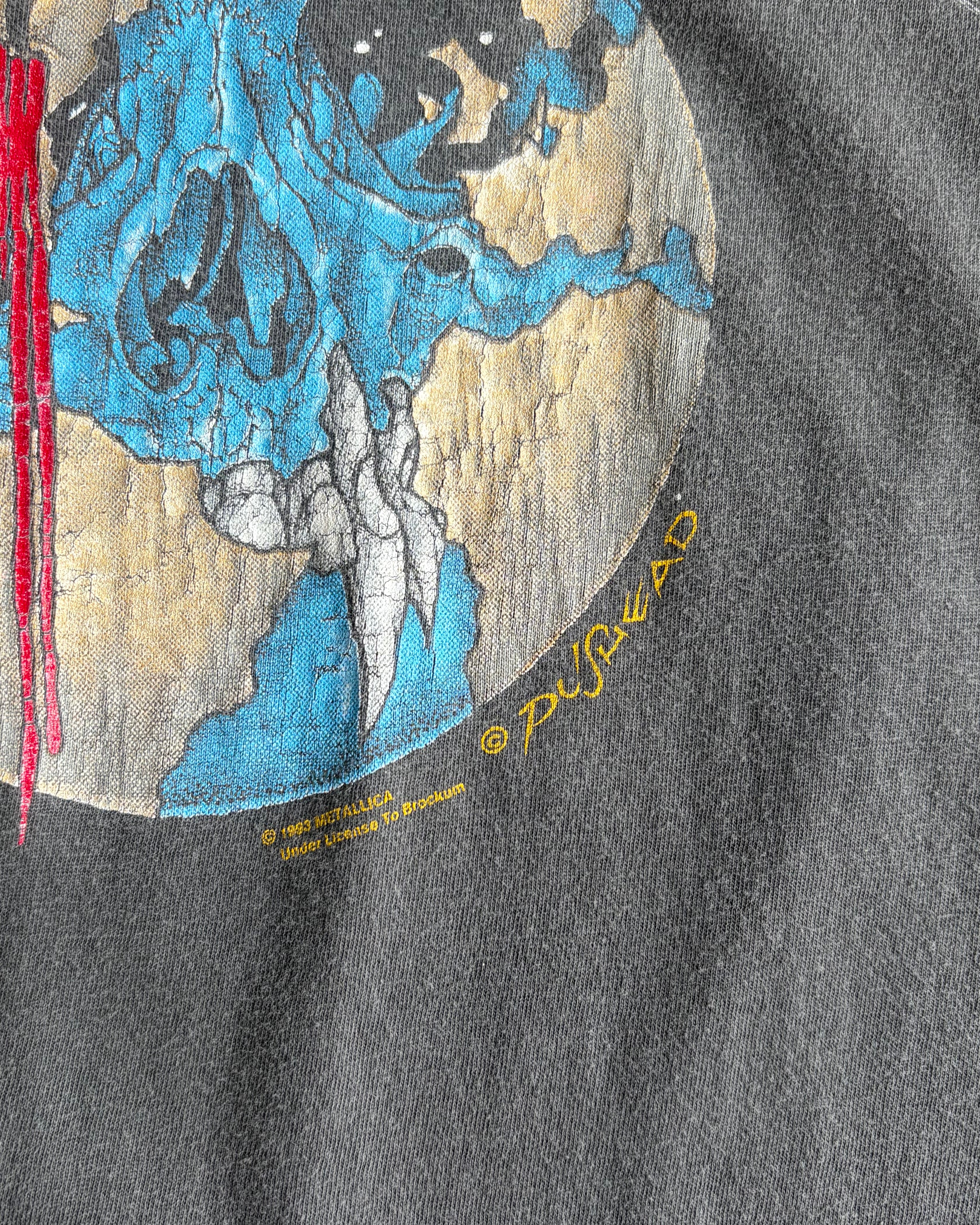 90’s METALLICA
“NO WHERE ELSE TO ROAM”
pushead t-shirt X-large