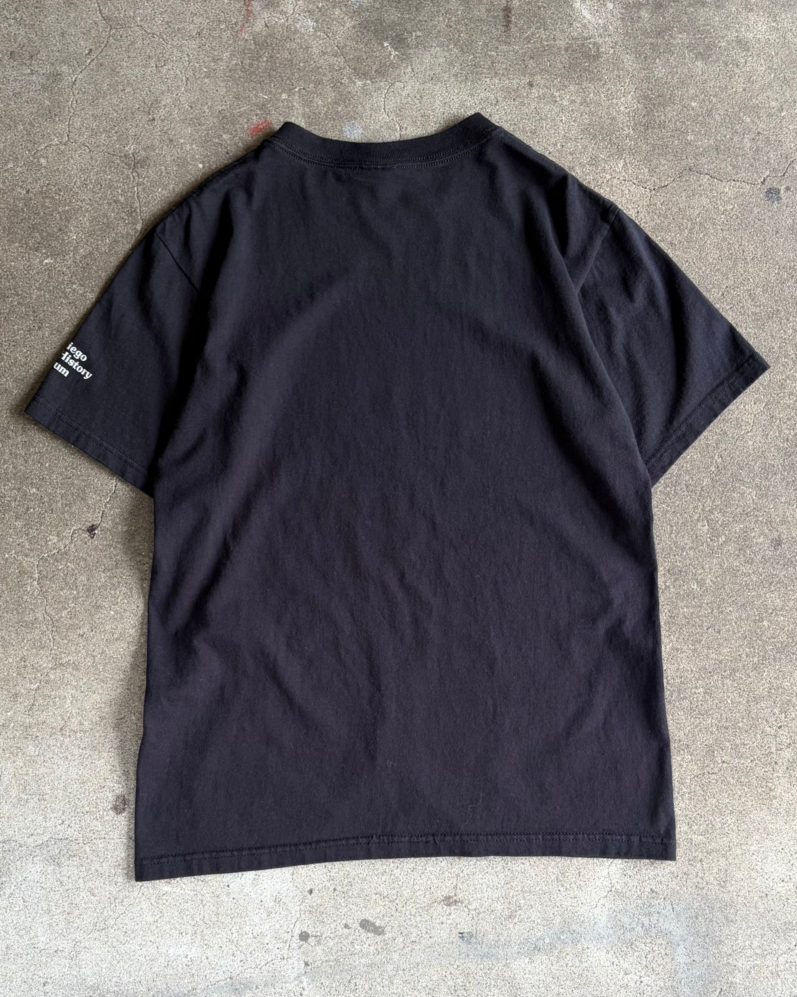 00’s “Atlas Screen” Printing graphic t-shirt medium