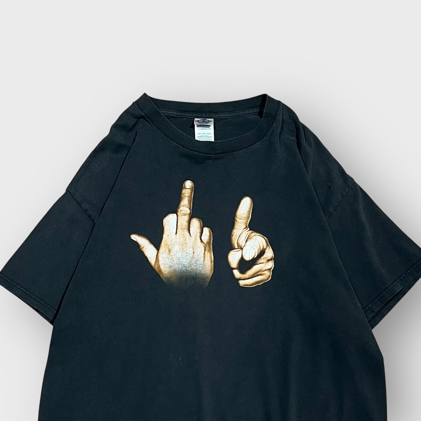90’s Hand sign t-shirt