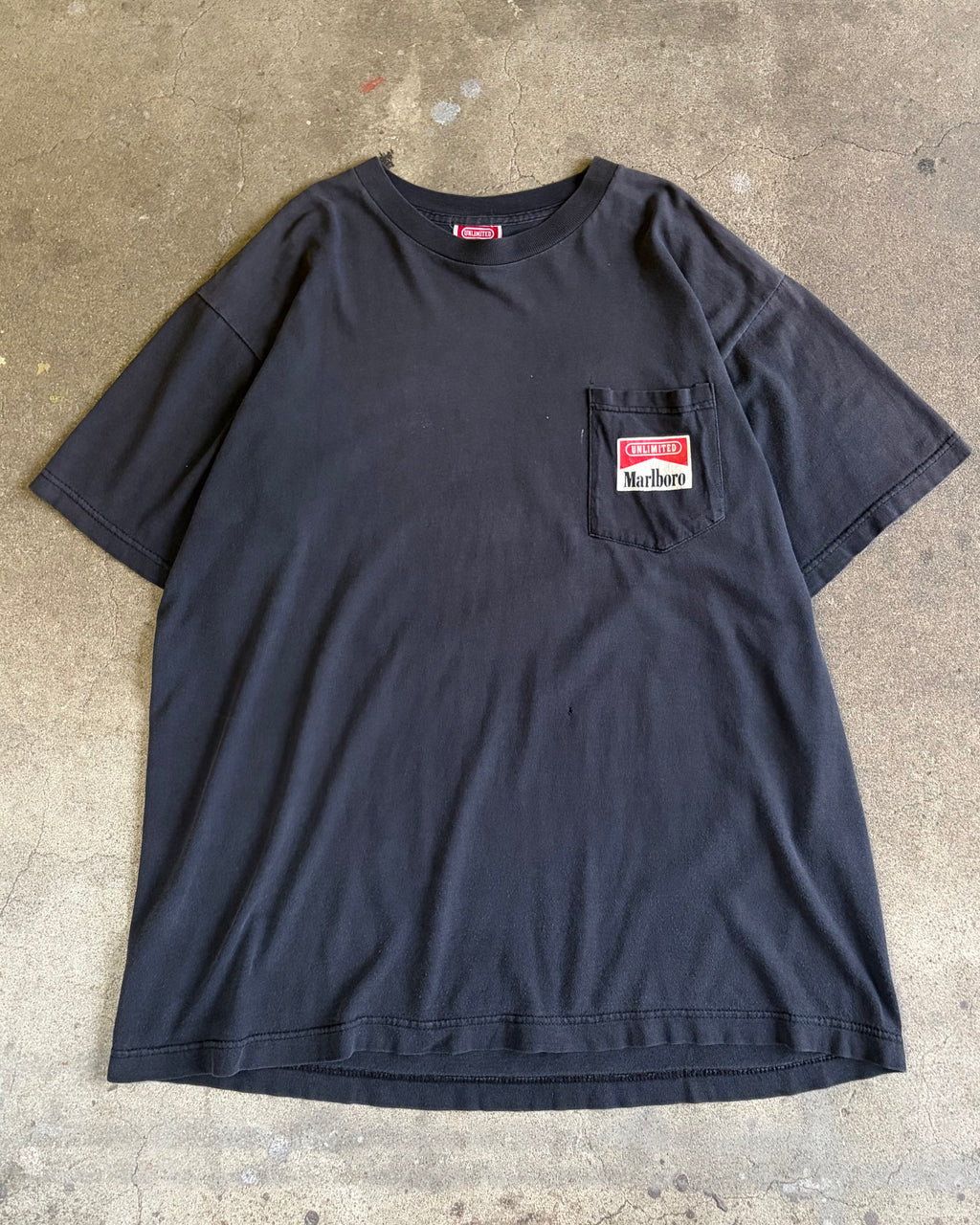 90’s “Marlboro”
“train” company t-shirt x-large