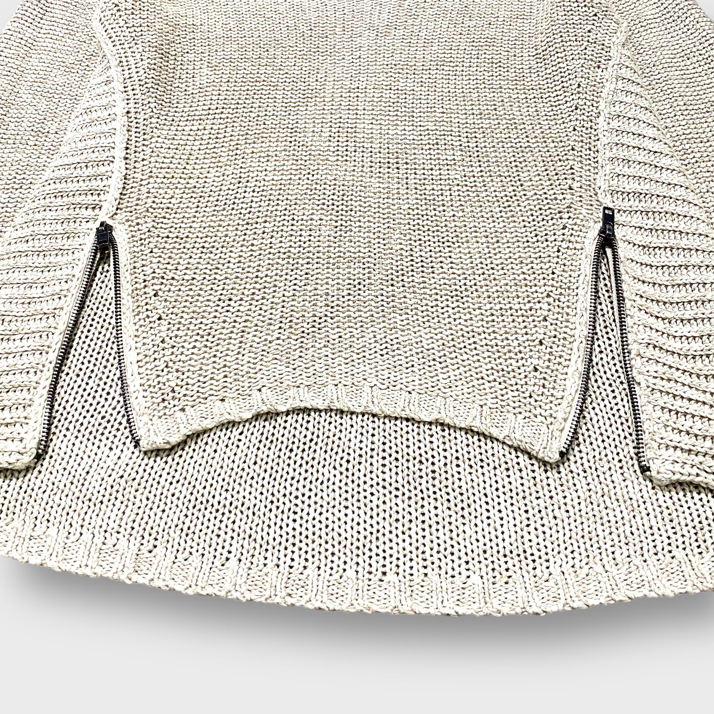Gimmick ridge knitting sweater