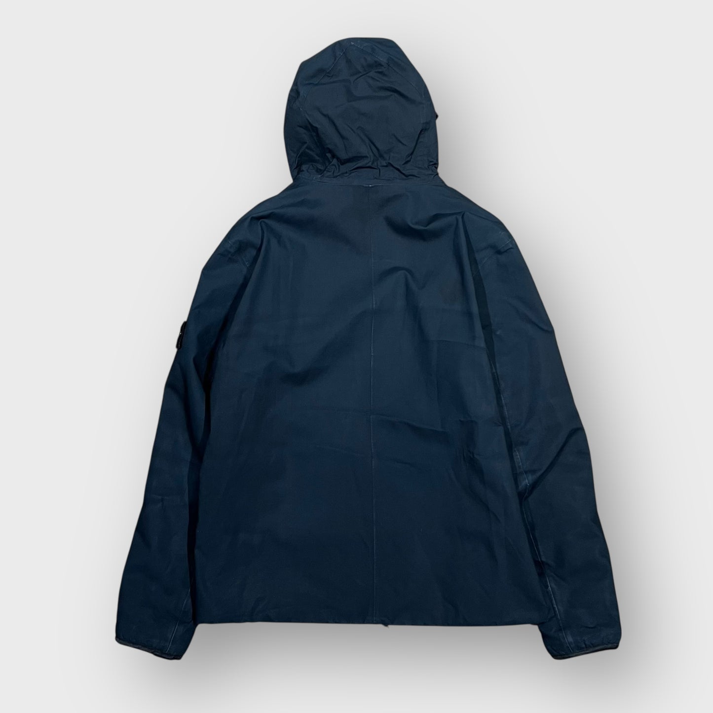00’s “STONE ISLAND”
hi-neck hooded jacket