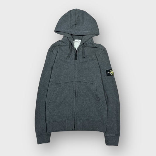 00’s “STONE ISLAND”
zip up hoodie