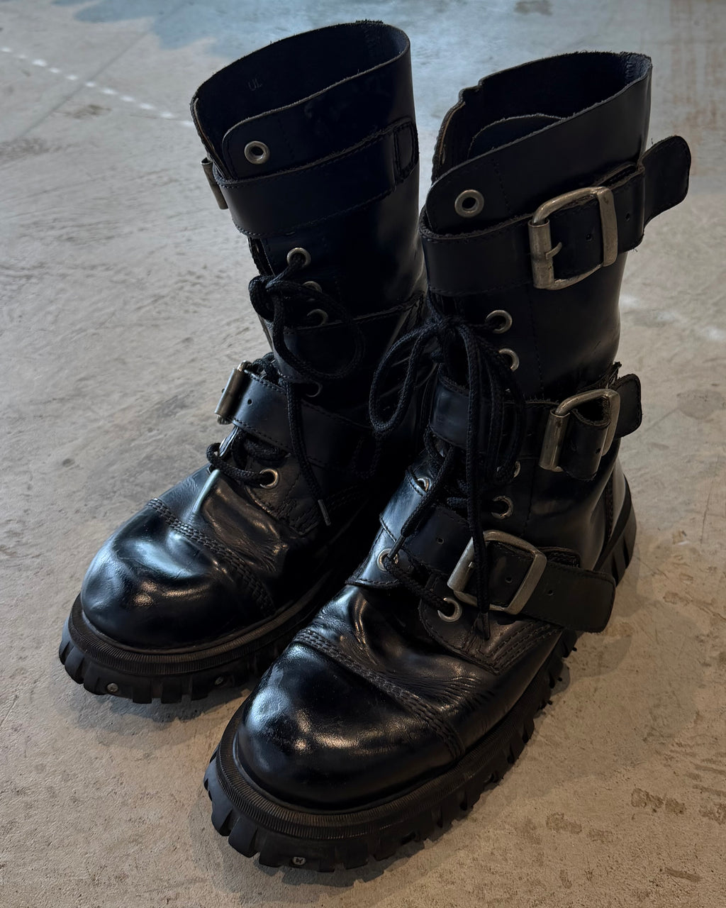 massiv 3buckle boots 12-loch