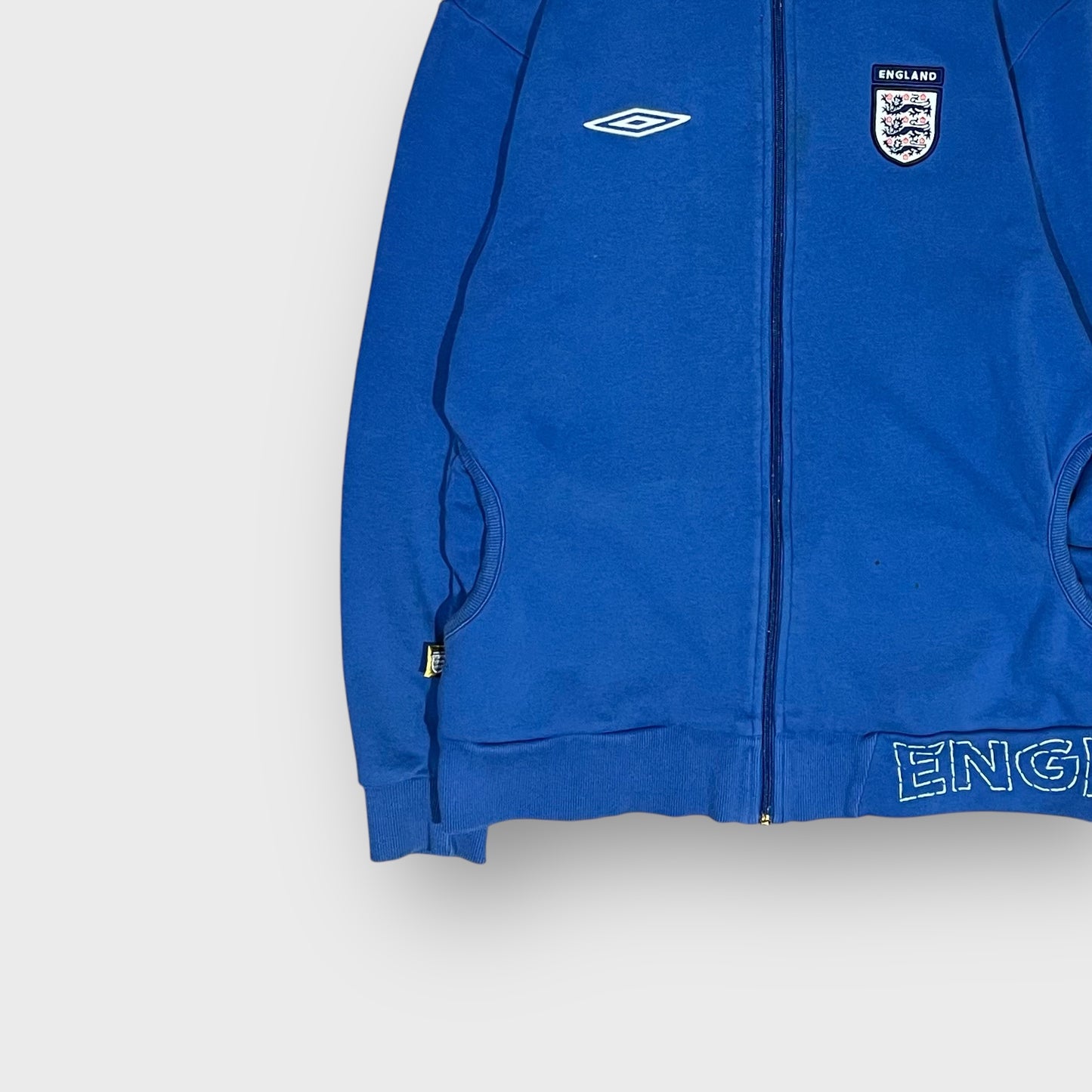 00’s umbro
“England” track jacket