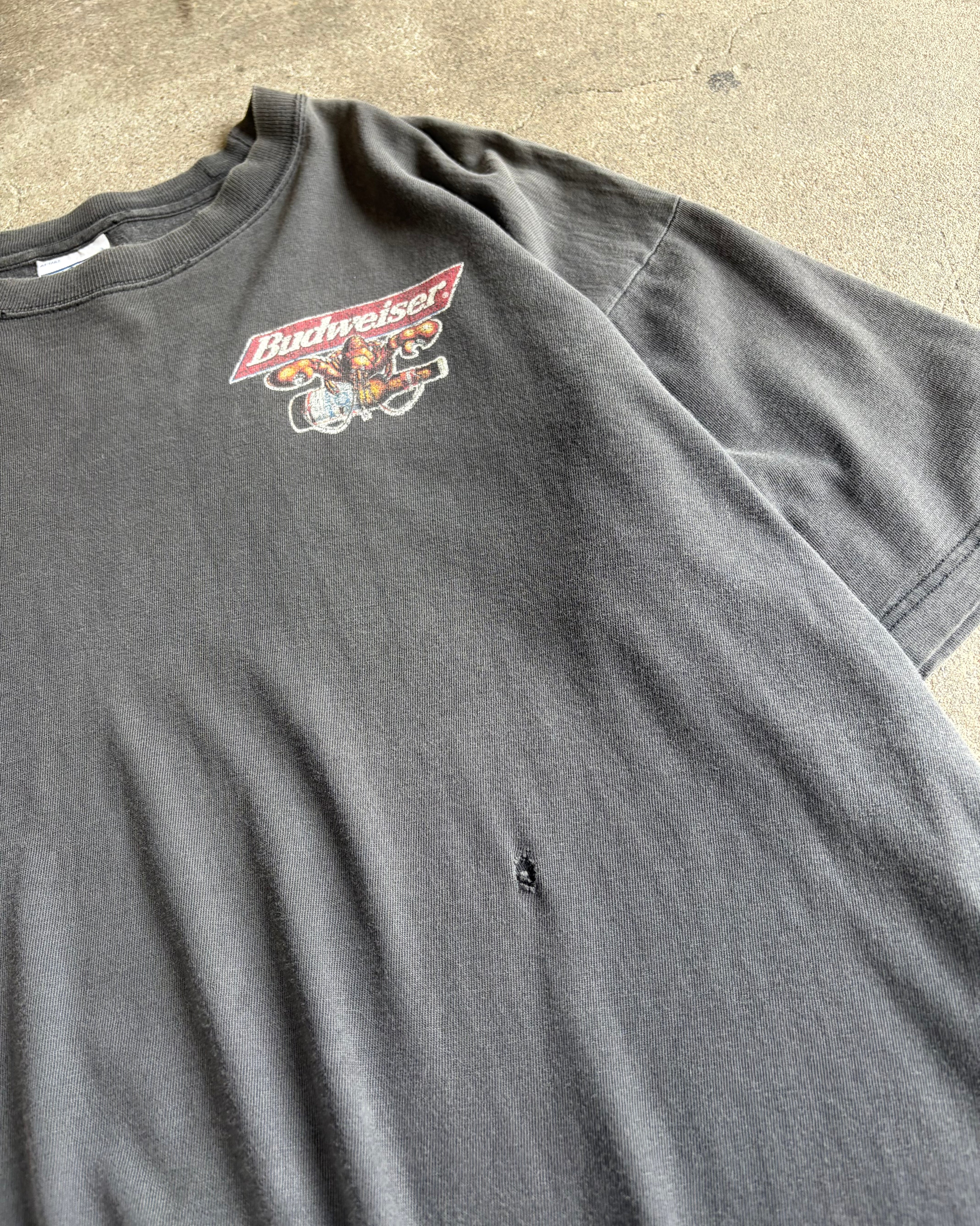 90’s Budweiser
“lobster” company t-shirt x-large