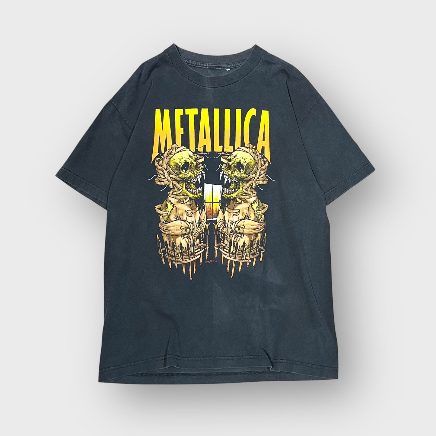 00’s  METALLICA
“Summer Sanitarium Tour 2000”
pushead t-shirt
