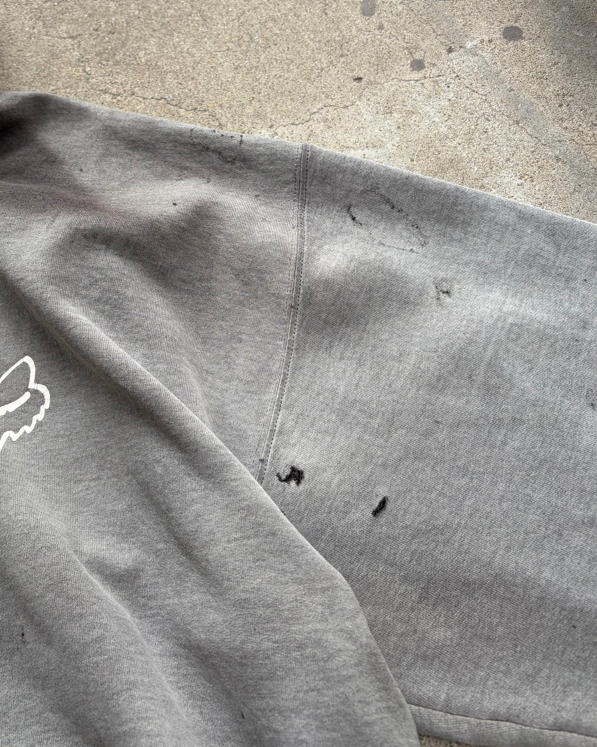 90-00’s “FOX” fade hoodie