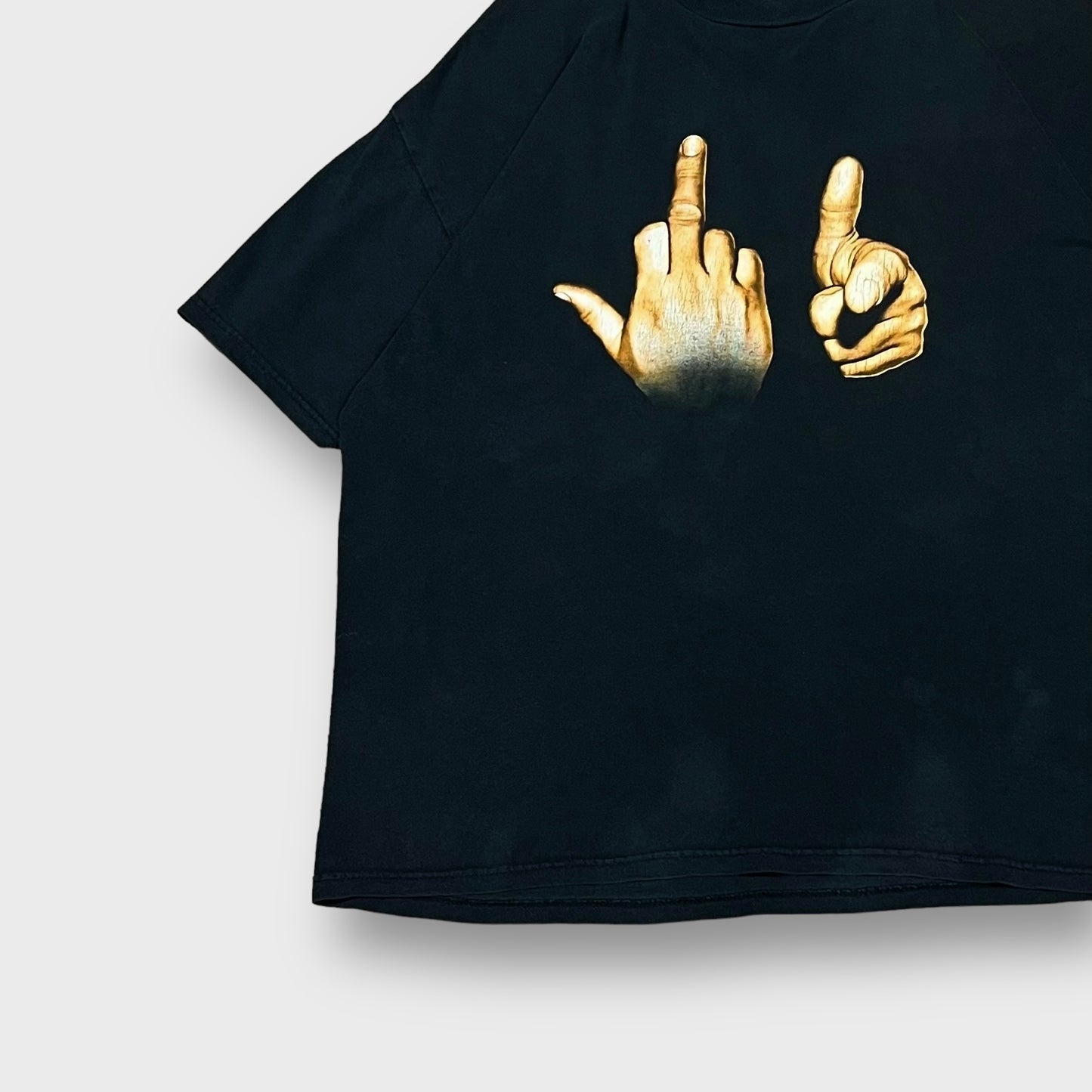 00’s Hand sign fuck you t-shirt