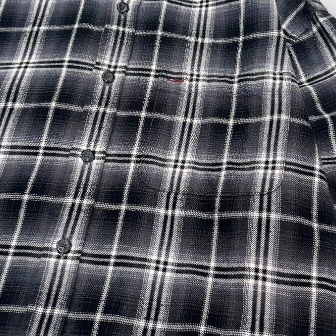 00’s "Eddie Bauer" Plaid pattern shirt