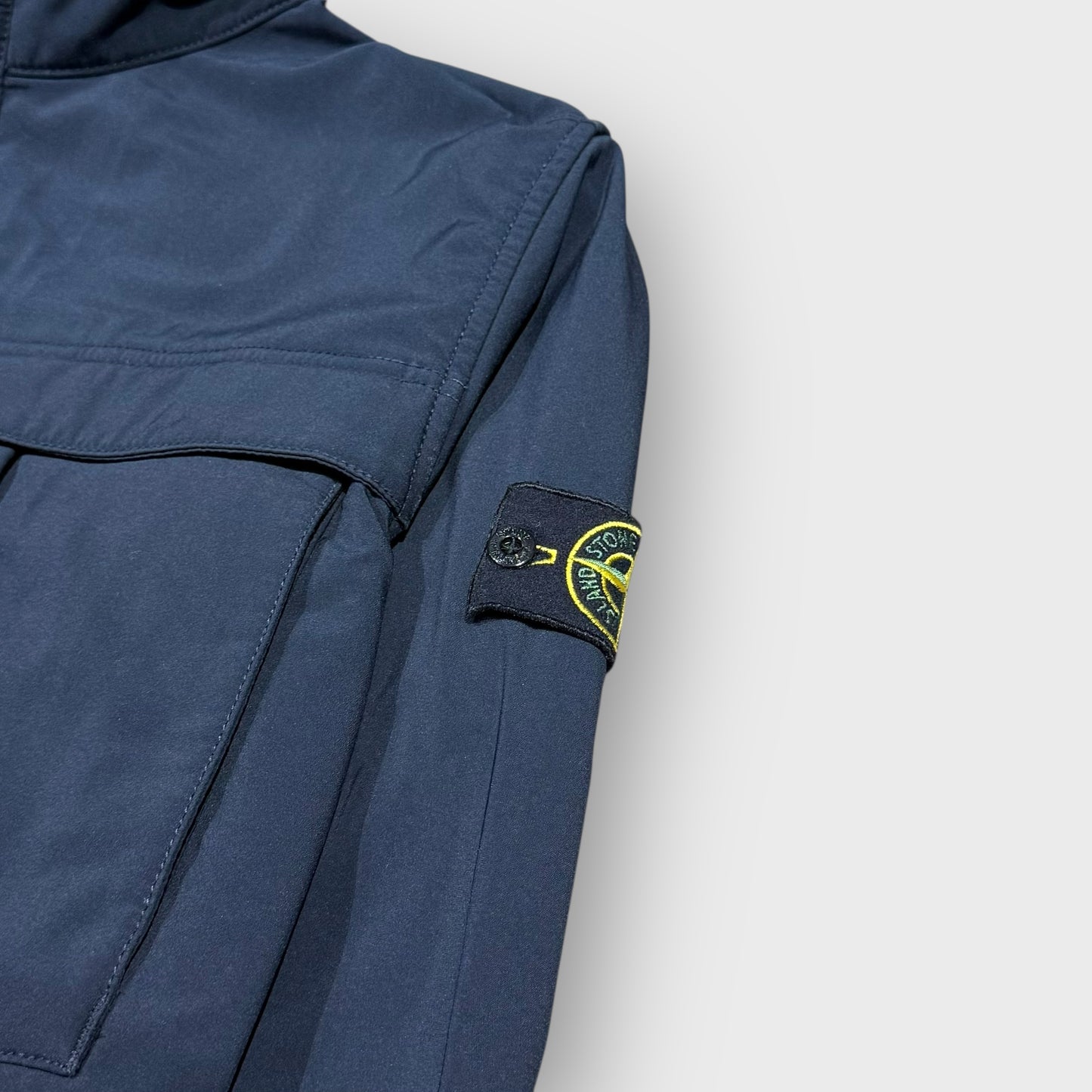 00’s “STONE ISLAND”
soft shell-r jacket