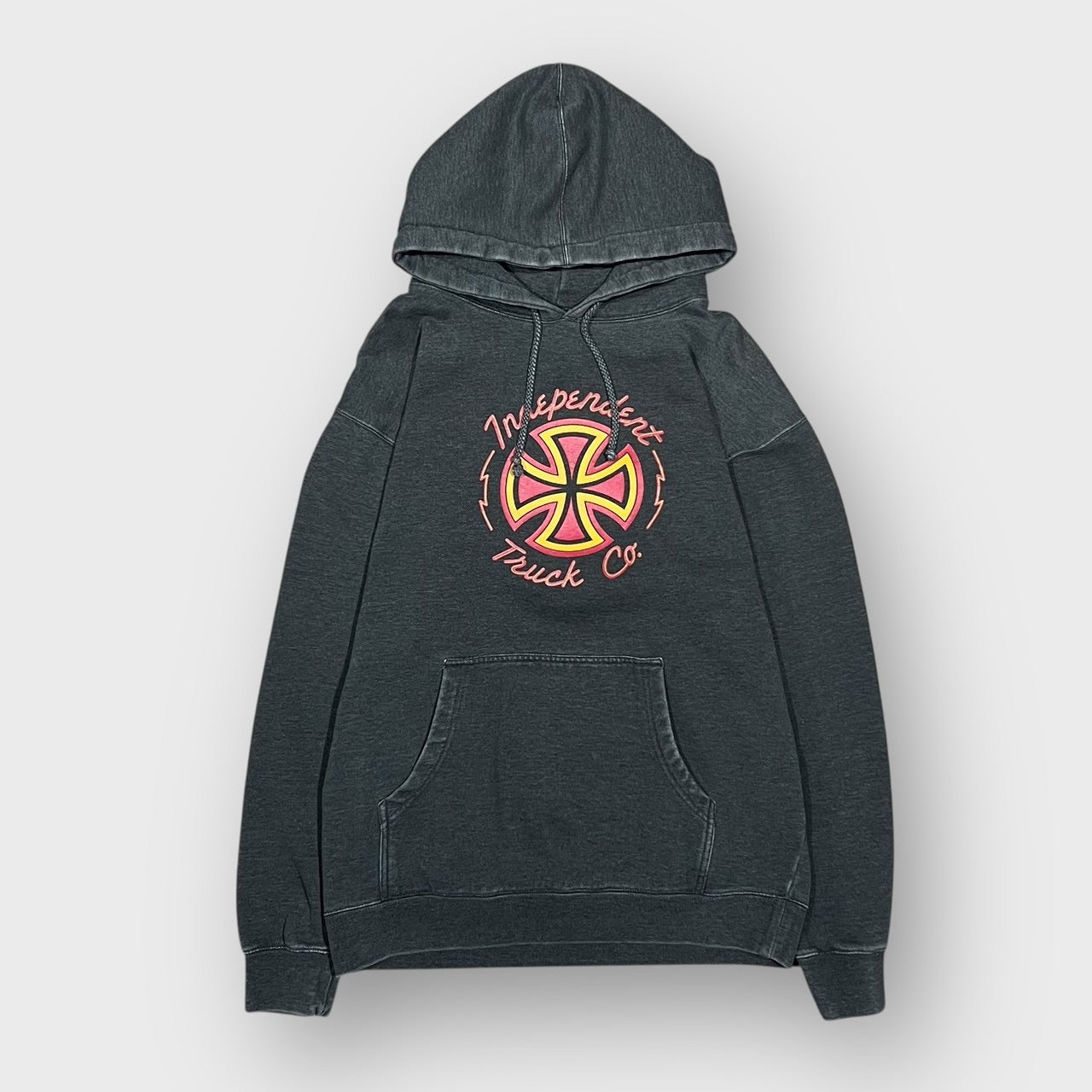 90’s-00’s “INDEPENDENT”
hoodie