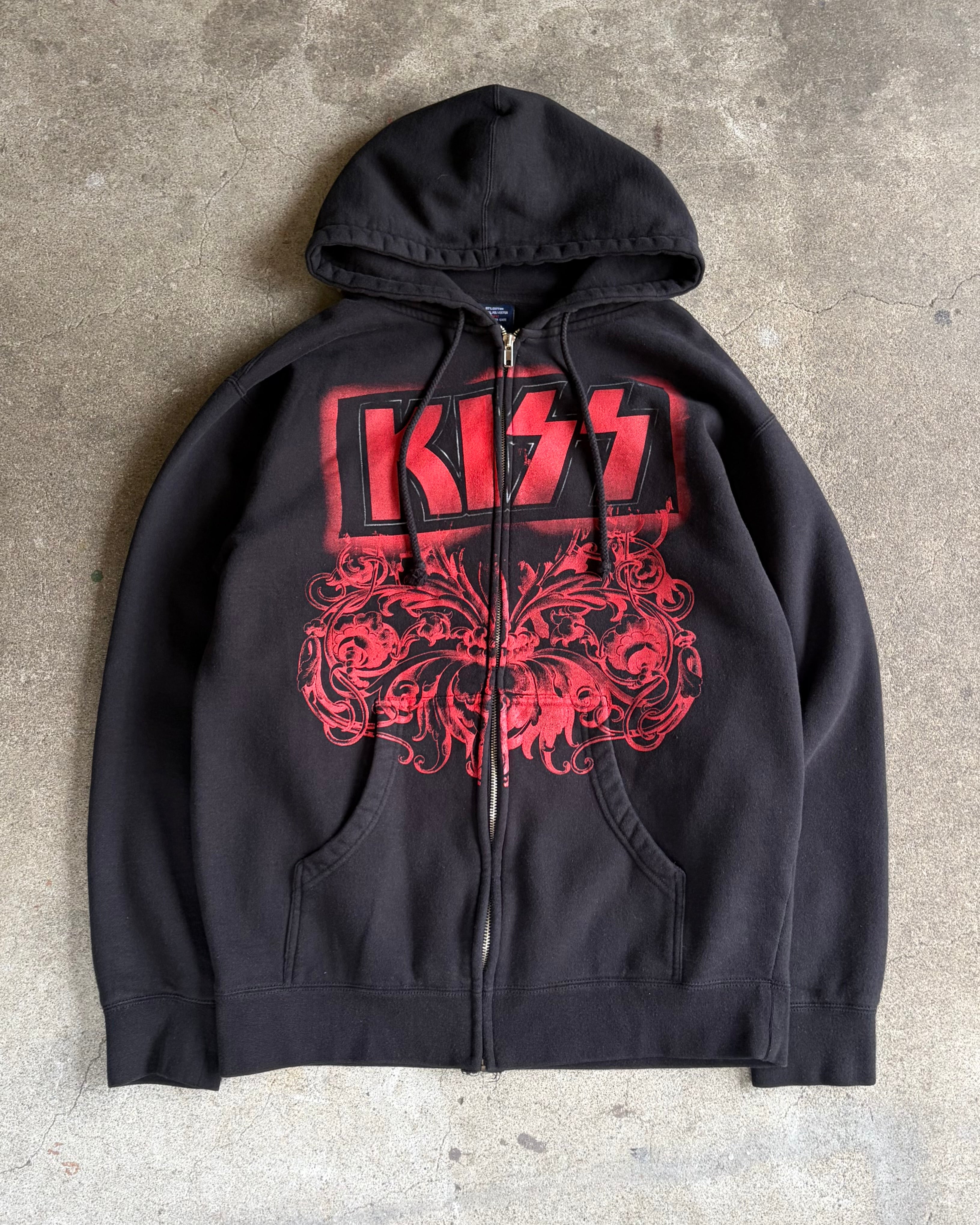 90’s “KISS”
band zip hoodie medium