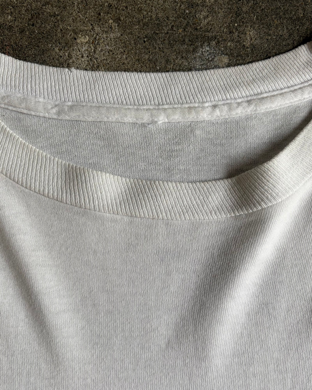 00’s Marlboro
“cowboy” company t-shirt