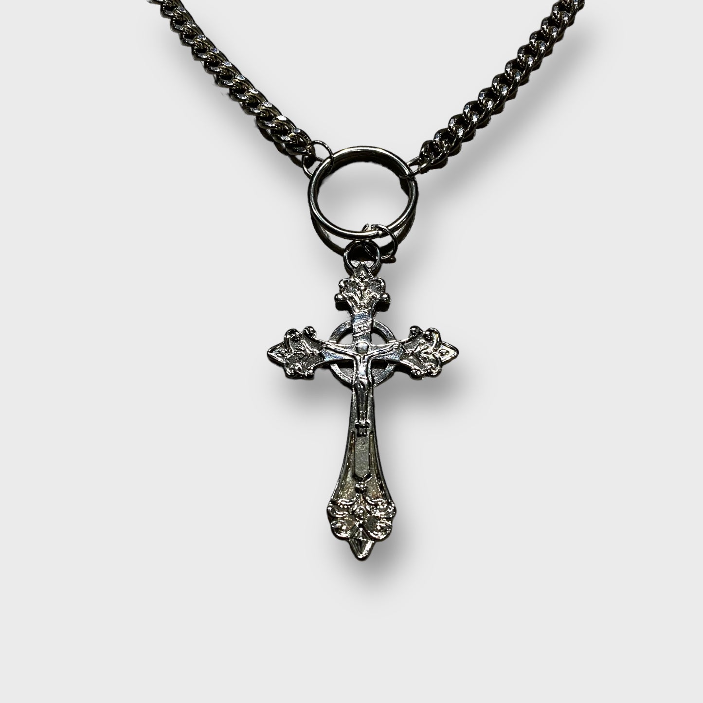 Cross design necklace