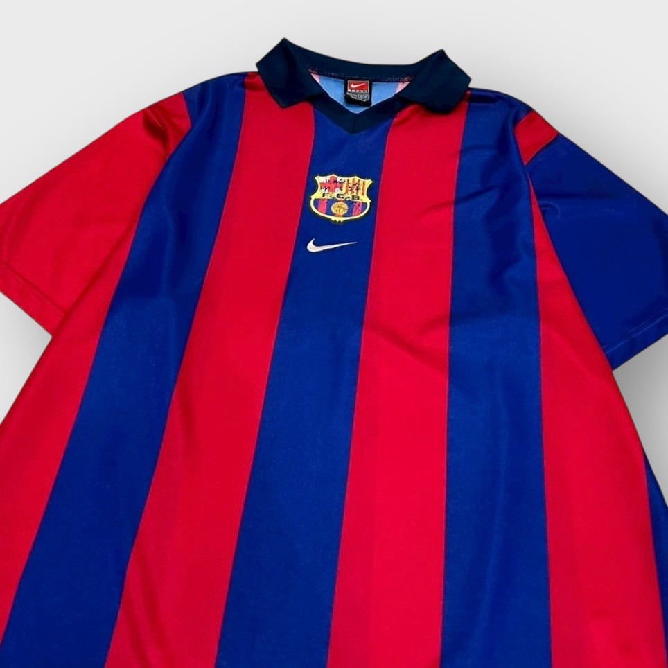 00’s “NIKE”
“FC Barcelona” team shirt