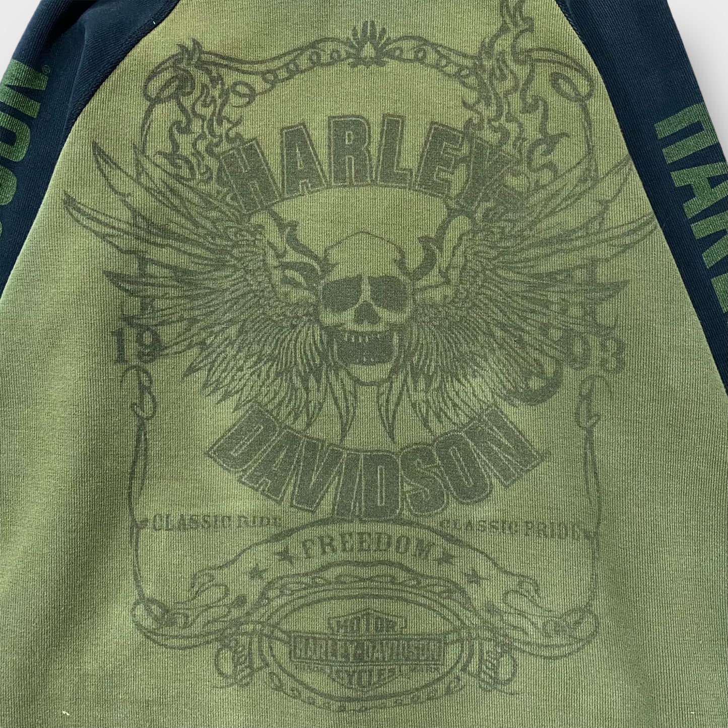 "Harley-Davidson" Raglan type hoodie