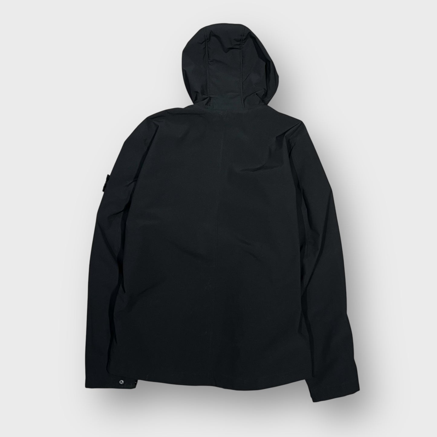 00’s “STONE ISLAND”
hooded soft shell jacket