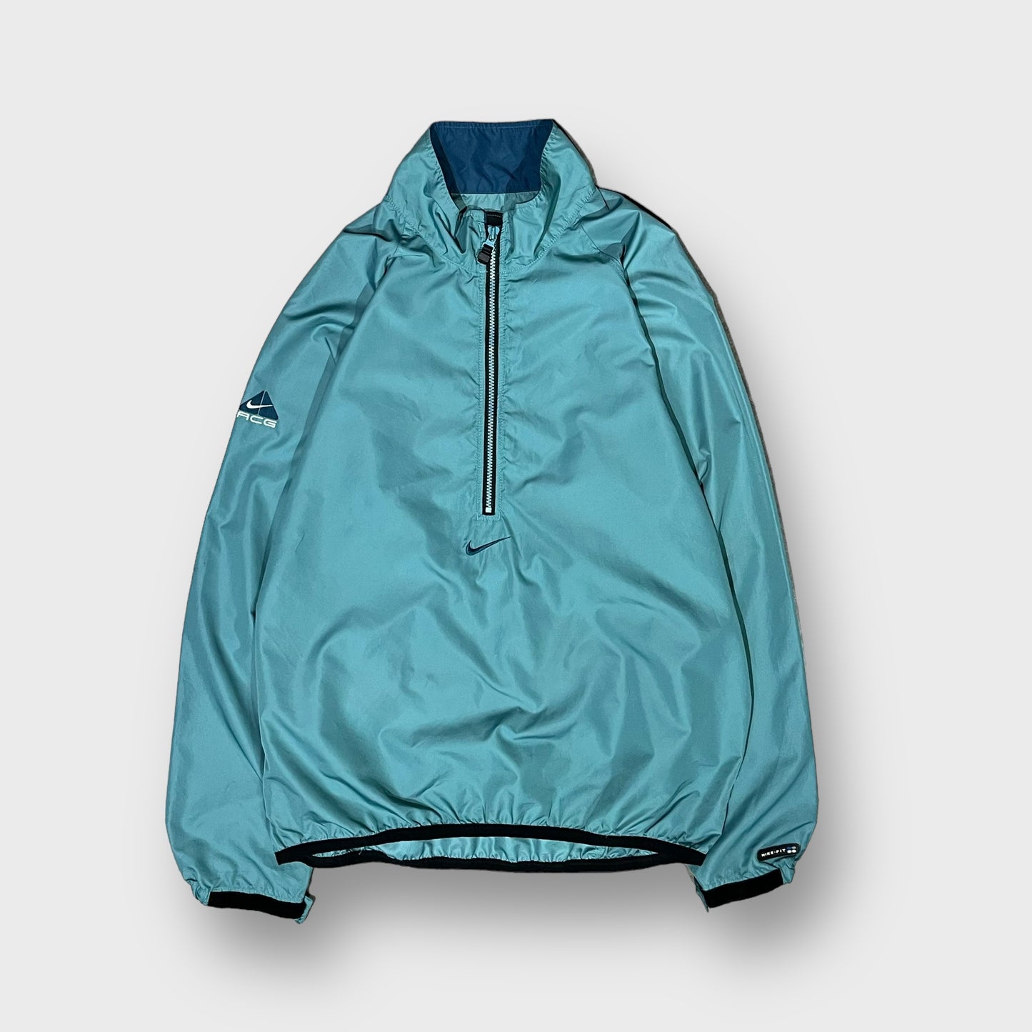 90’s NIKE “ACG”
half zip nylon jacket