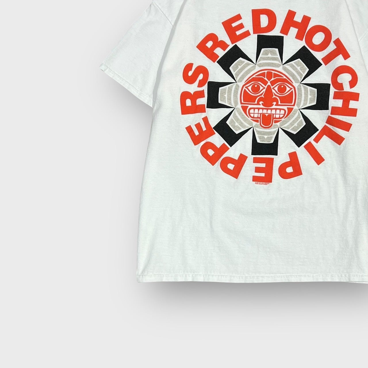 00’s “RED HOT CHILI PEPPERS”
band t-shirt
