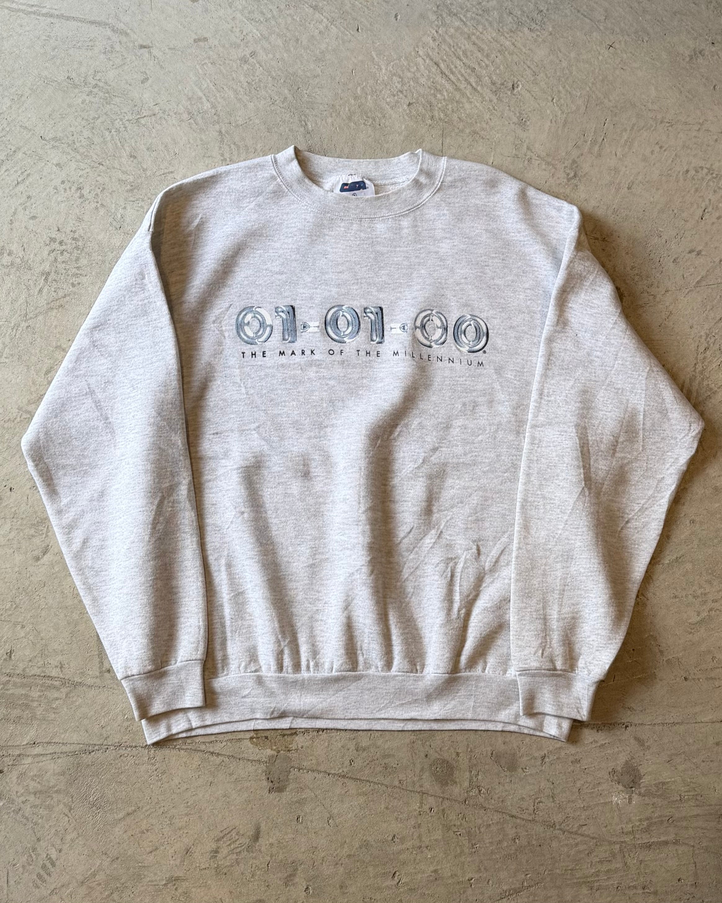 90’s “THE MARK OF THE MILLENNIUM” crew neck sweat