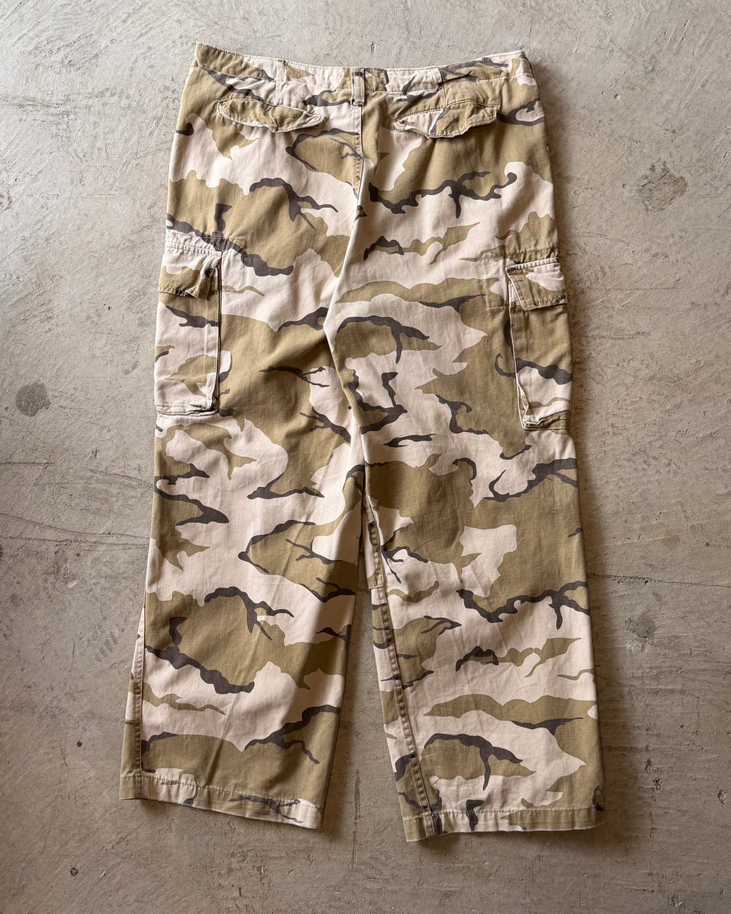 00’s “no boundaries” camouflage cargo pants 36×30