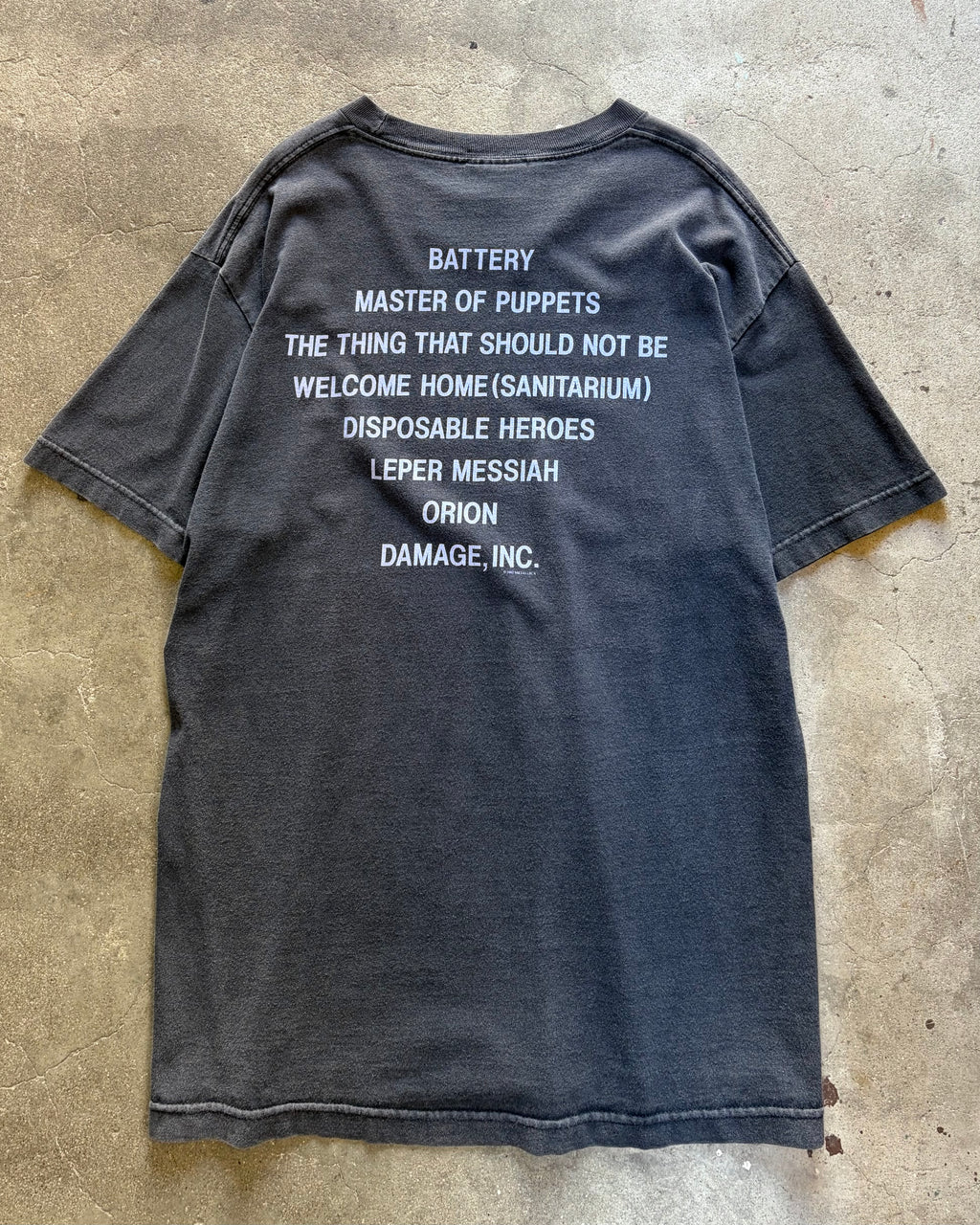 90’s METALLICA
“Master of Puppets” album t-shirt