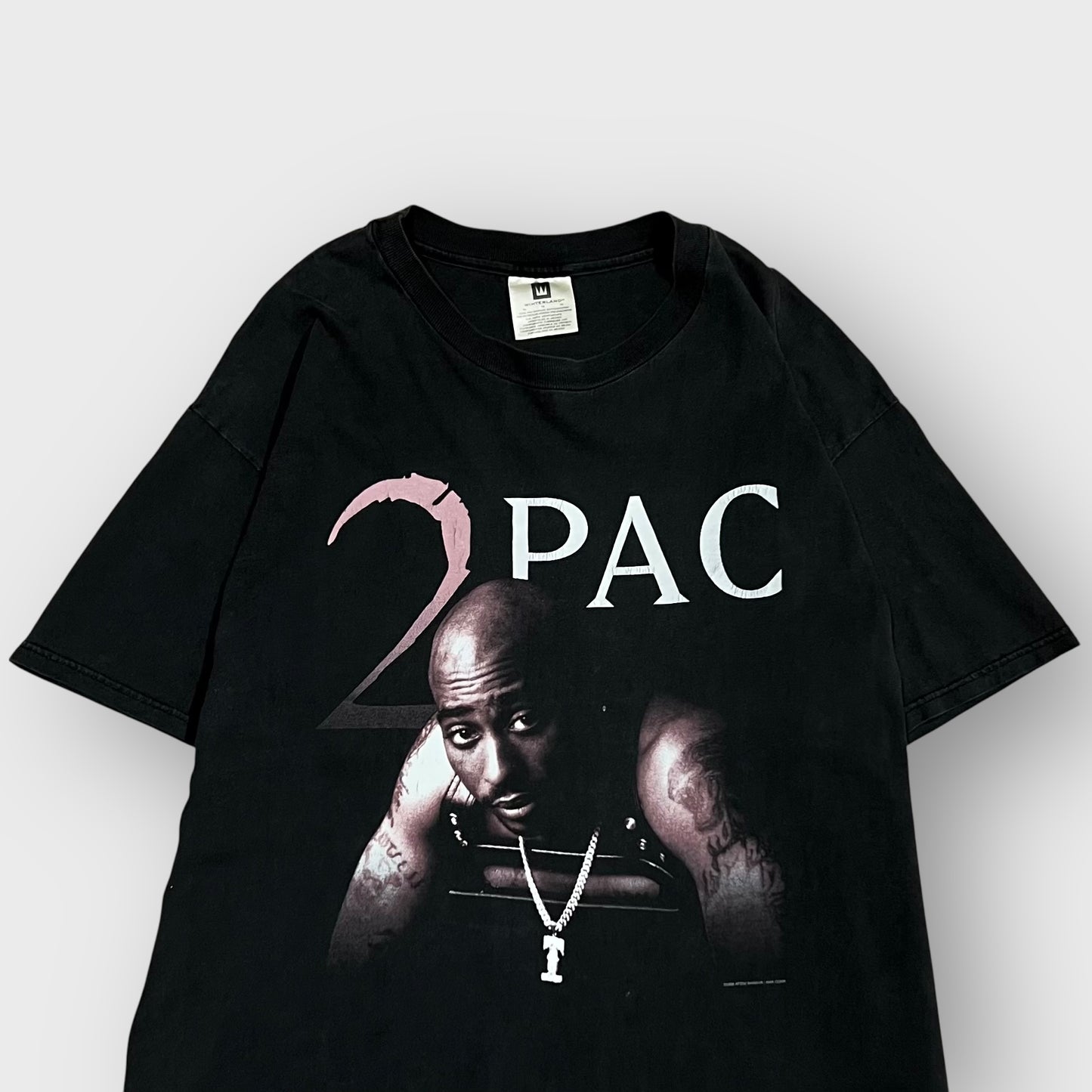 90’s 2pac
“Heaven Ain't Hard 2 Find” t-shirt