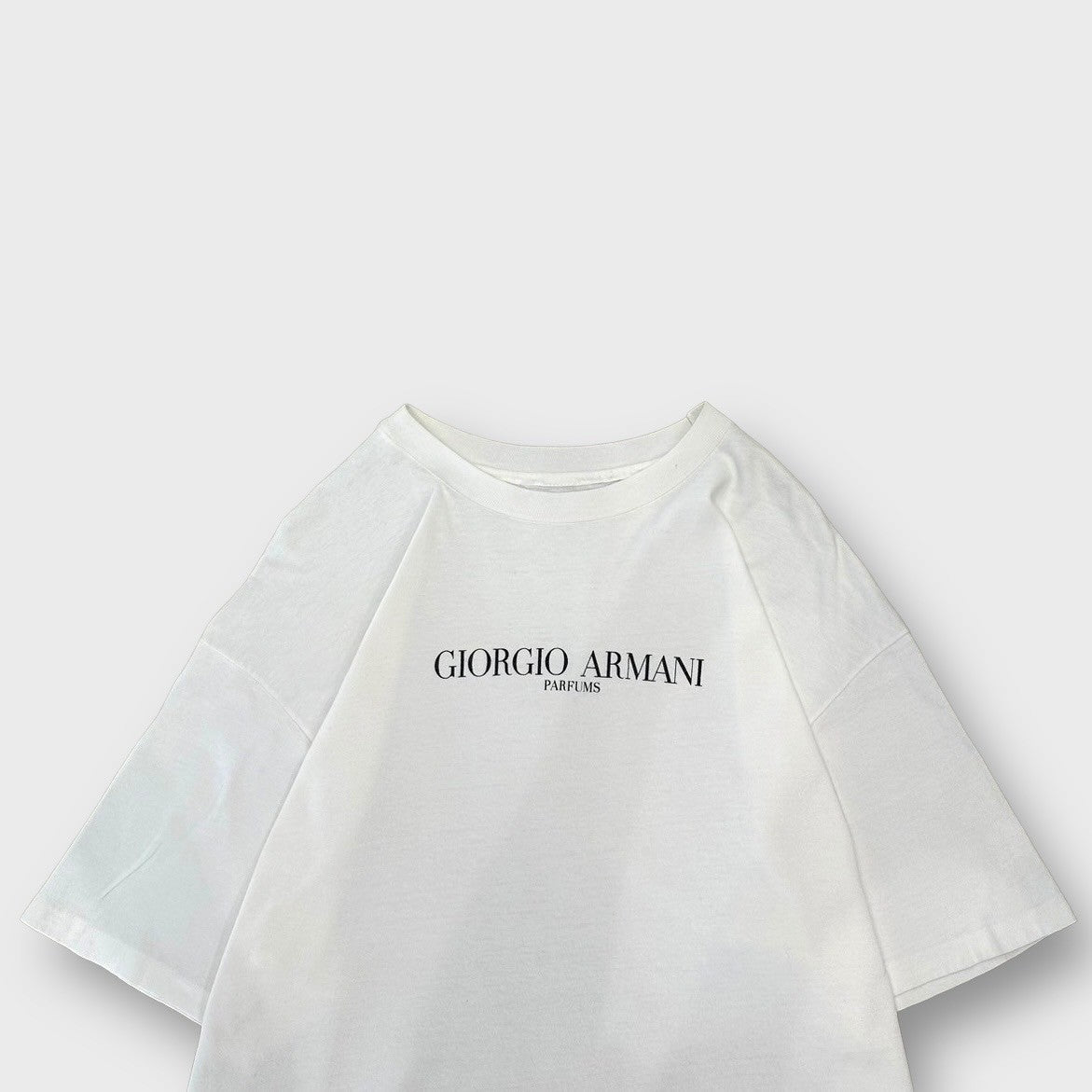 90's GIORGIO ARMANI
"Purfume" t-shirt
