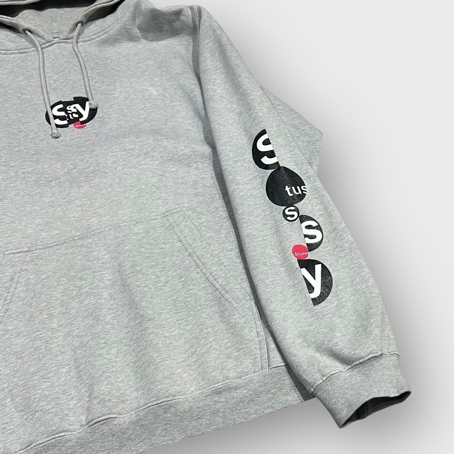 00’s “STUSSY”
logo hoodie