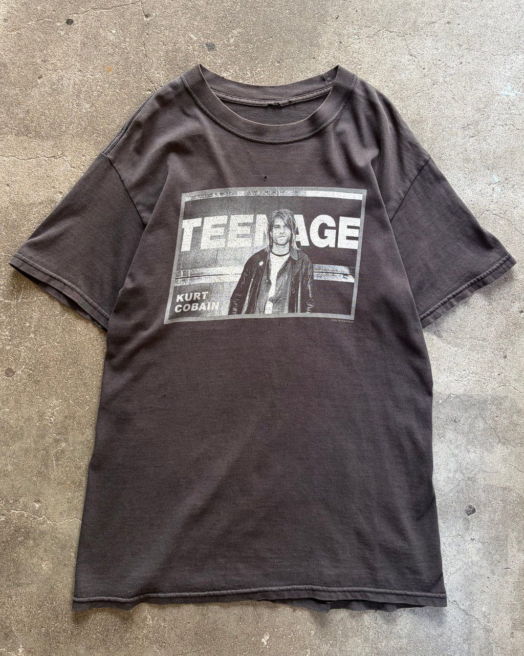 00’s “Kurt Cobain” “TEENAGE” artist t-shirt