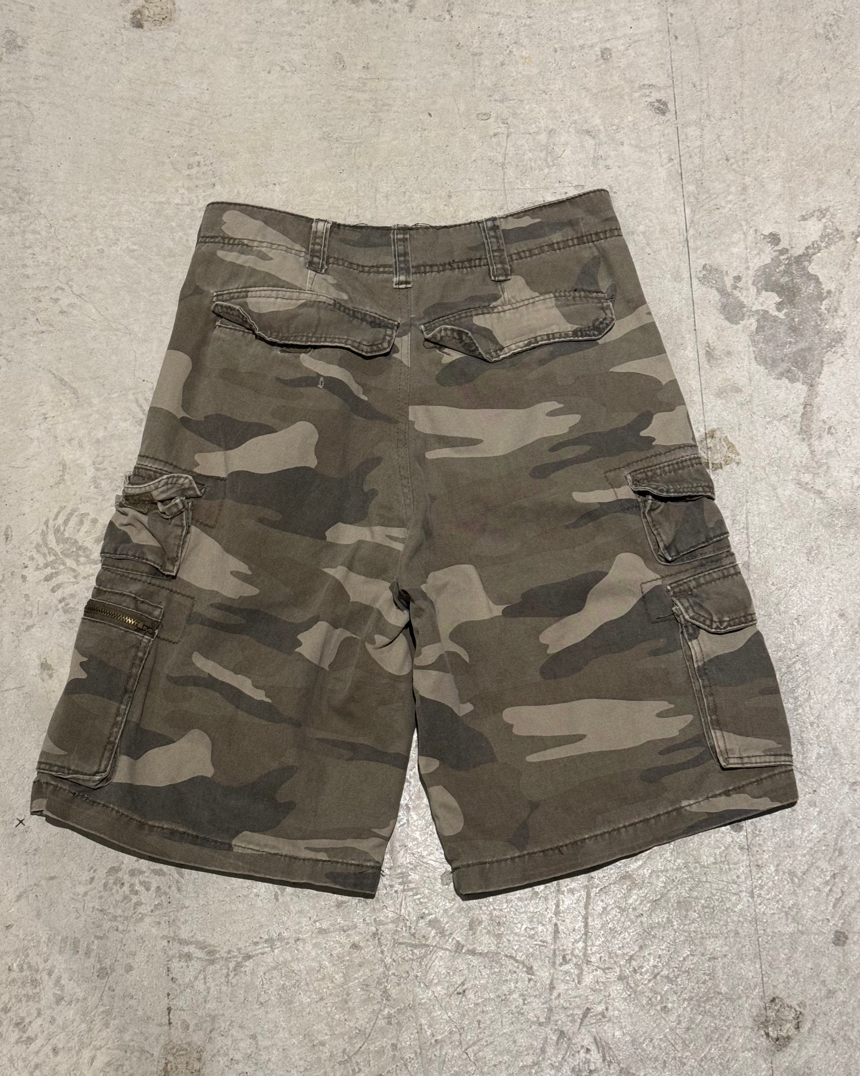 90’s camouflage cargo short pants